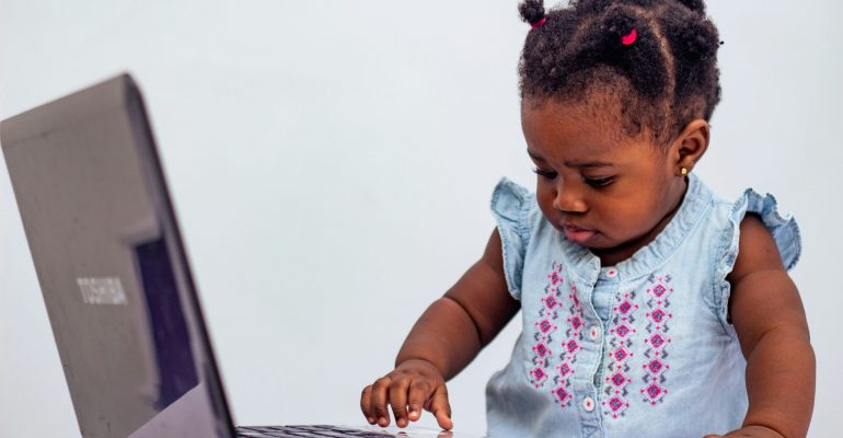 joseph-agboola-hdP2oxPc3GY-unsplash