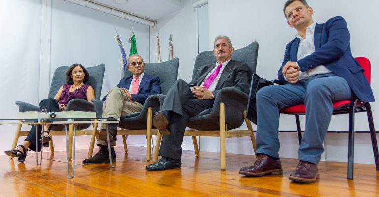 Técnicas Radiológicas, Posicionamentos e Radioanatomia Associada, Frederico Francisco (7)